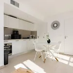 Apartamento Calypso- Superbe Perle, Vieil Antibes, Wifi, Climatisation Antibes