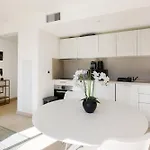 דירה Calypso- Superbe Perle, Vieil Antibes, Wifi, Climatisation *