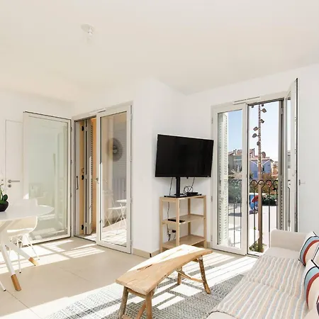 Calypso- Superbe Perle, Vieil Antibes, Wifi, Climatisation Apartment
