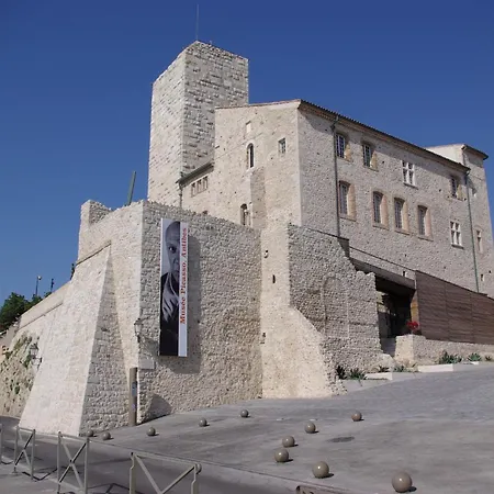 דירה Calypso- Superbe Perle, Vieil Antibes, Wifi, Climatisation *